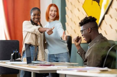 How to Turn Workplace Knowledge Into Career Opportunities